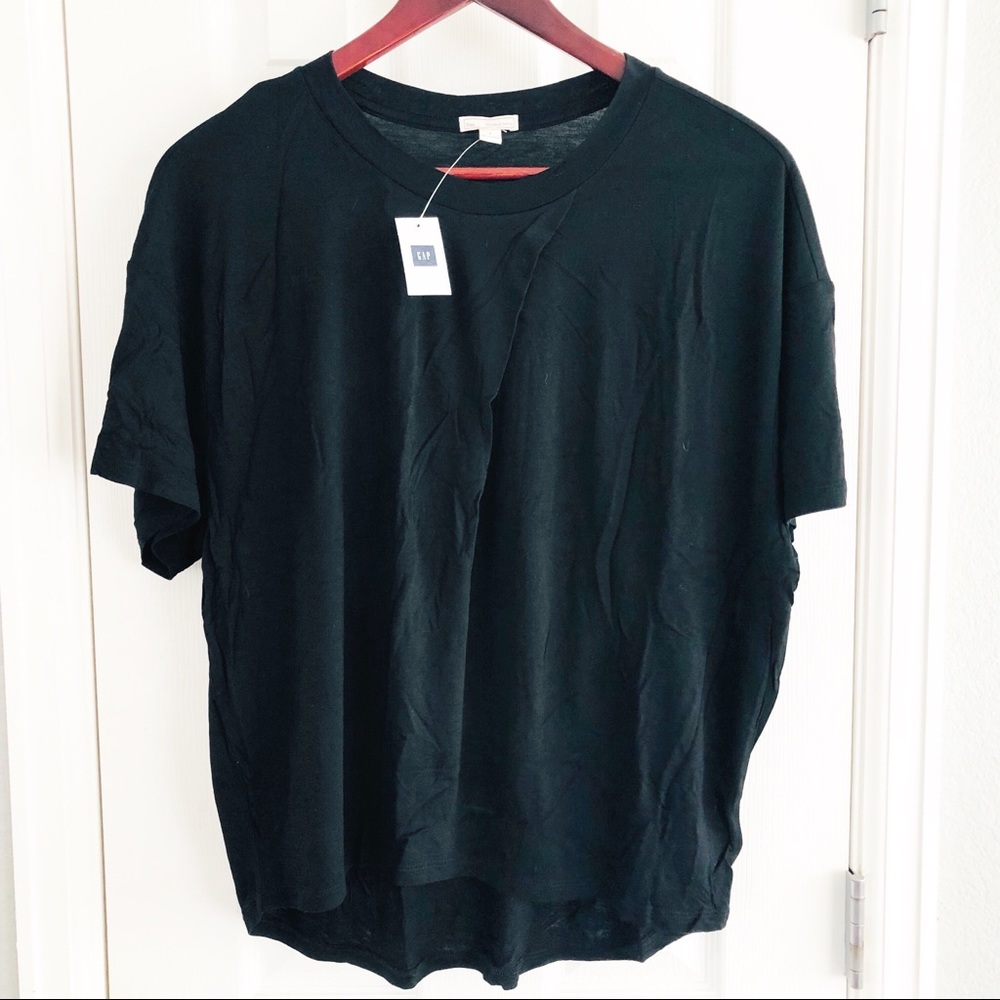 New! Gap Black Pleat Neck Tee